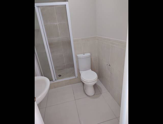 2 BEDROOM APARTMENT TO LET IN MANOR ESTATES